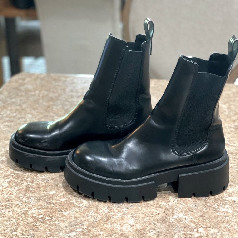 H & M combat boot